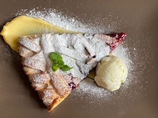 Пиріг з вишнею (240g)