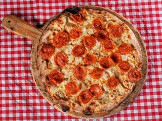 Pizza Salamino Bianco Ø32cm