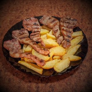 Chuletas de cordero con patatas