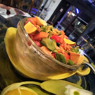 Insalata al salmone e noci