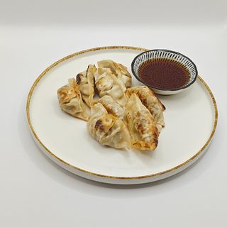 Гьоза с телешко ,зеленчуци и понзу сос