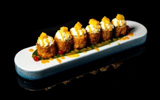 38. Hosomaki fritto mango 6 pezzi