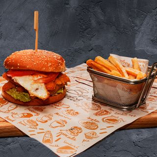 Криспи чикън бургер   450г