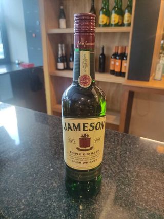 JAMESON WHISKEY 
