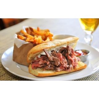 Beef Sandwich With Fries