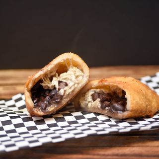 Empanada Dominó