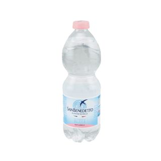 Acqua naturale