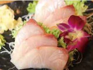 215.. Sashimi ricciola