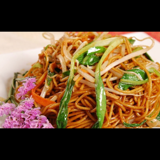 Tallarines con Salsa de Ostras