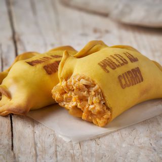 Empanada de Pollo al Curry