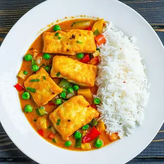 Mintaj w sosie curry