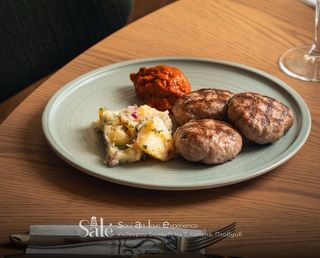 Бабините кюфтенца на скара