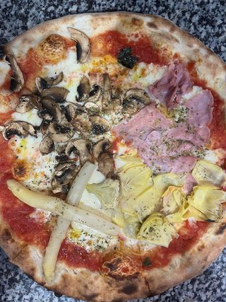 Pizza Cuatro Estaciones (33 cm)