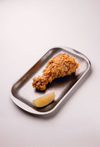 Куриная ножка с золотистой корочкой 1 шт 