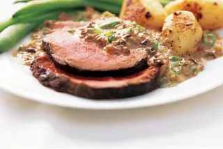 Faux Filet De Bœuf Grillé sauce Champignons