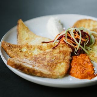 Tost prženica sa namazima (DO 12h)