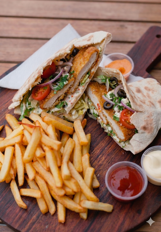 Makloub Escalope Panée, Frites