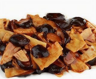 32. Setas Con Bambú