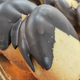 Condes rellenos de mermelada de melocoton