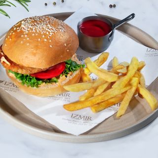 Бургер с курицей + фри