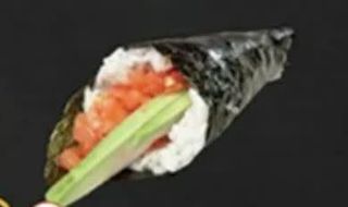 36) Temaki spicy sake 1 pezzo