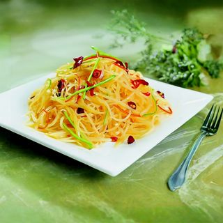 104Жареная картошка в остром соусе 酸辣土豆丝