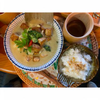 Curry Verde Con Tofu