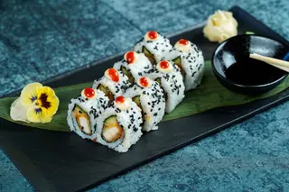 Mekajiki Tempura Roll