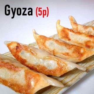 3. Gyoza (5 p)