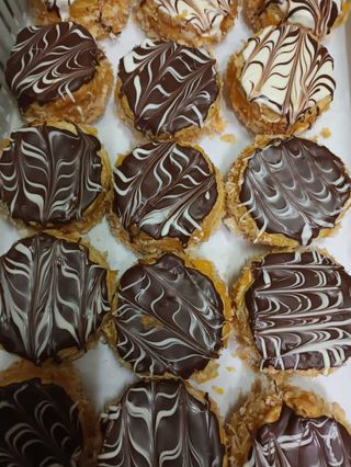 Tambor com chocolate preto