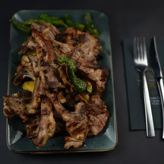 Costilla De Cordero A La Parrilla (800 G.)