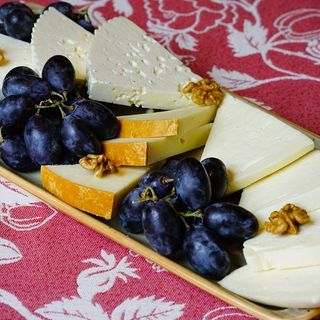 ქართული ყველის ასორტი