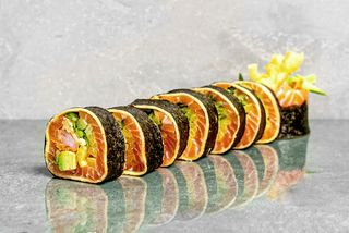 Green salmon roll 10szt.