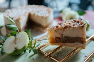 Szarlotka z budyniem