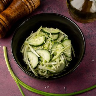 Cалат з капусти та огірка (200г)