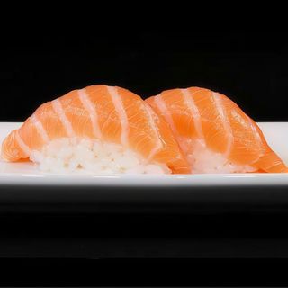 Nigiri salmone - 2 pezzi