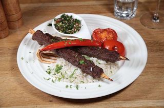 Adana kebab (mediu-picant)