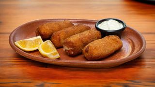 Karađorđeva pileća šnicla na porciju