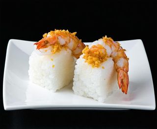 68. Onigiri gambero fritto