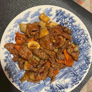 Ternera con salsa de ostras 