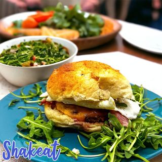 Panino con hamburger di scottona, Uovo, Cheddar 