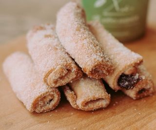 Печиво пальчики з вишнею