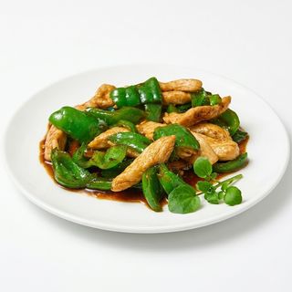 Pollo Con Pimientos Verde