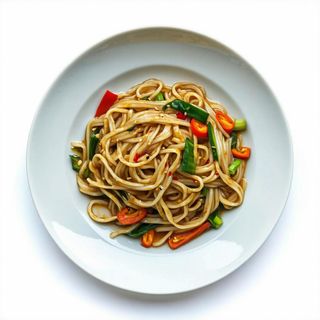 Udon saltati con verdure
