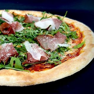Pizza Crudo e Rucola