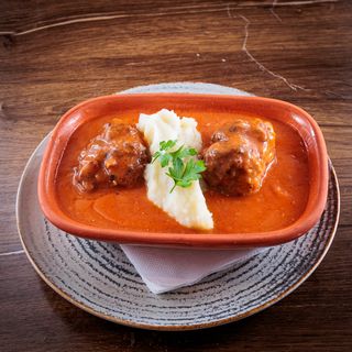 Ćufte u paradajz sosu