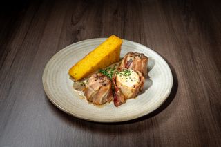 Piept de pui cu polenta