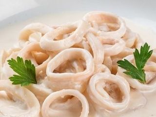 Кальмар Атлантичний у вершковому соусі (200g)