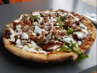 16. Pizza al trancio kebab