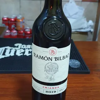 Vino Tinto Ramón Bilbao (Rioja)